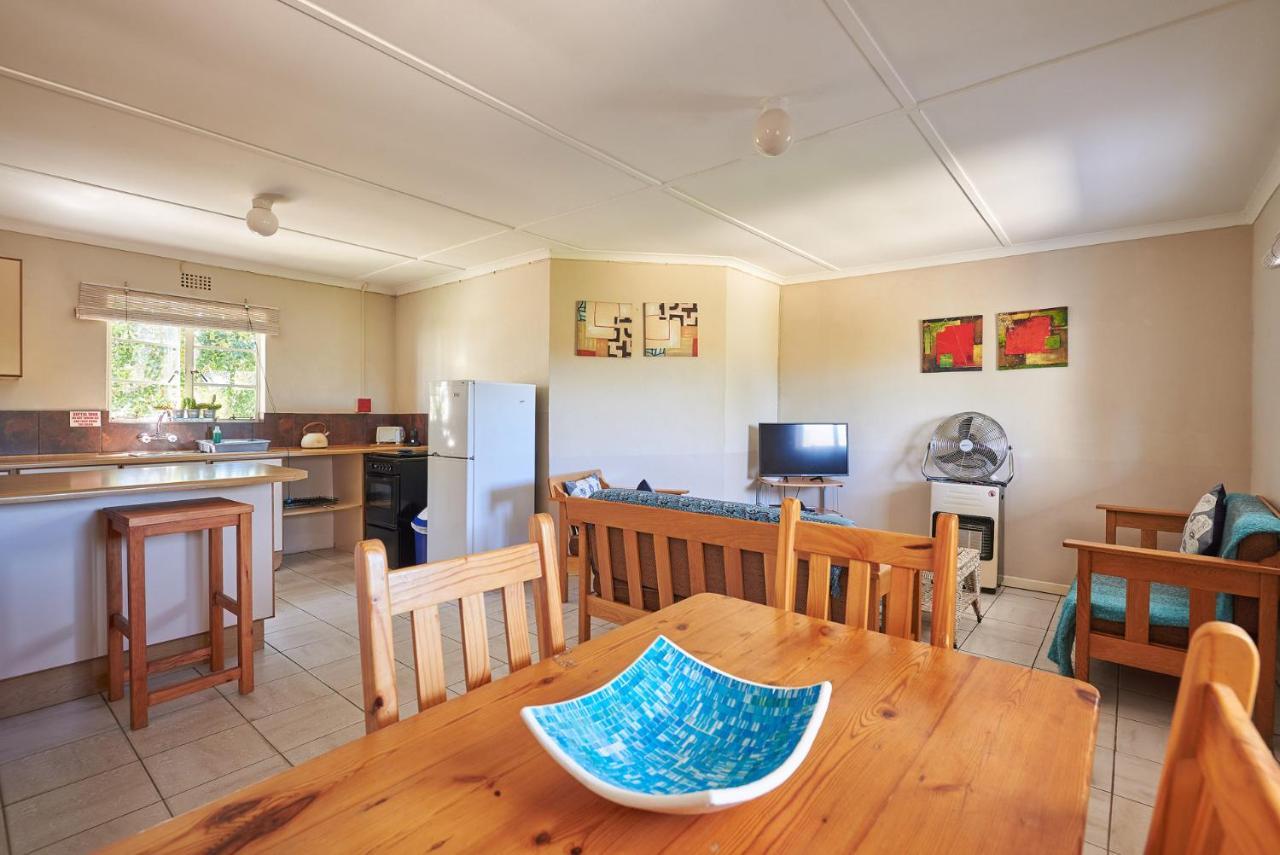 סיטרוסדאל Citrus Creek Chalets מראה חיצוני תמונה